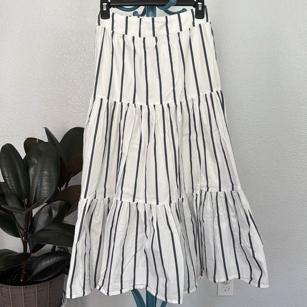 LC Lauren Conrad Striped White and Black Women's Tiered Midi Skirt XS